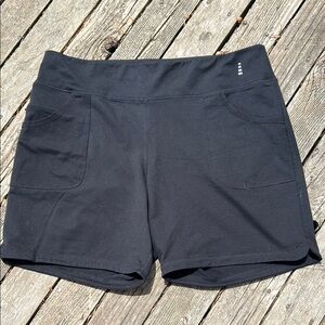 Lands' End Black Athletic Shorts with Stretchy Fit